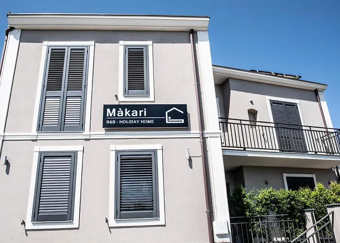 Makari بارشلونا-بوتسو دي غوتو